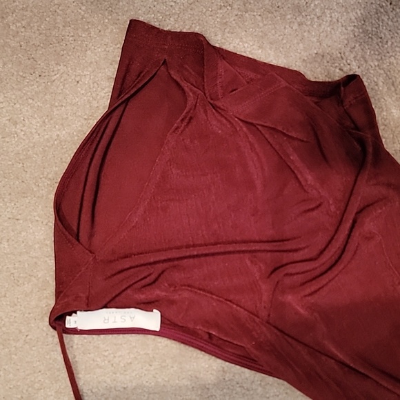 ASTR the label rust colored backless maxi dress - Picture 12 of 12